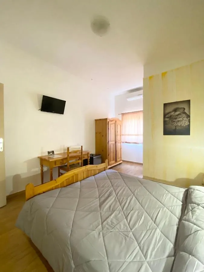 Green Gallery Hotel And Restaurant Muravera